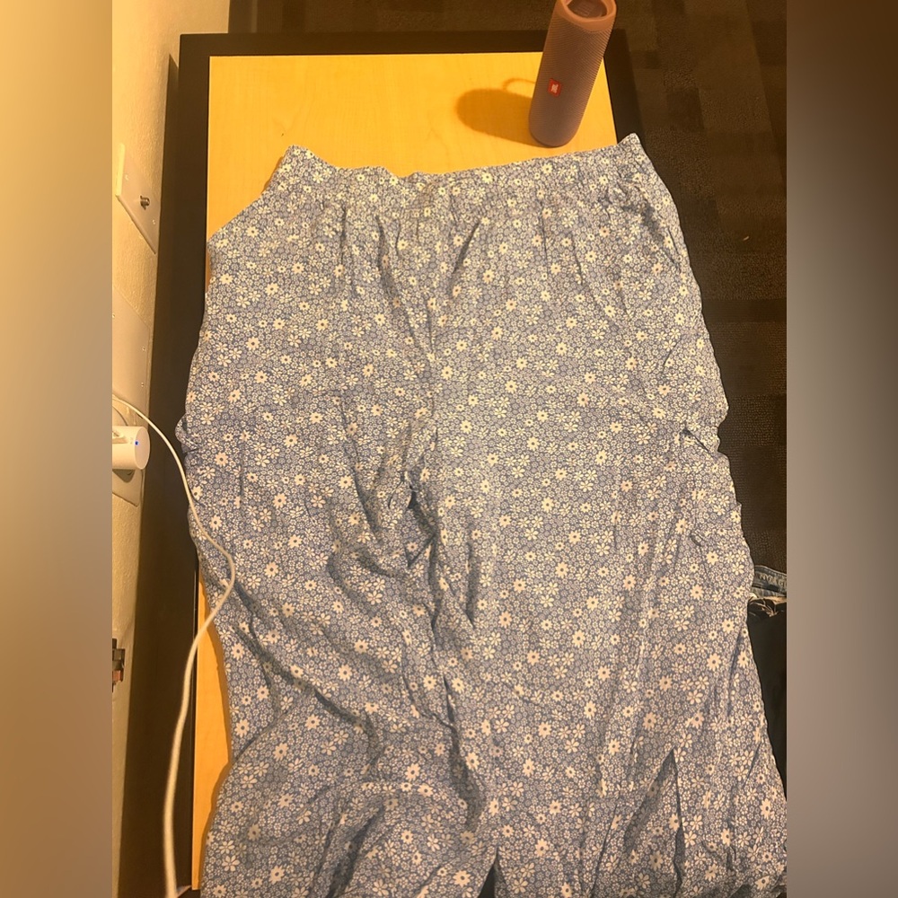 American Eagle Cargo Floral Pants